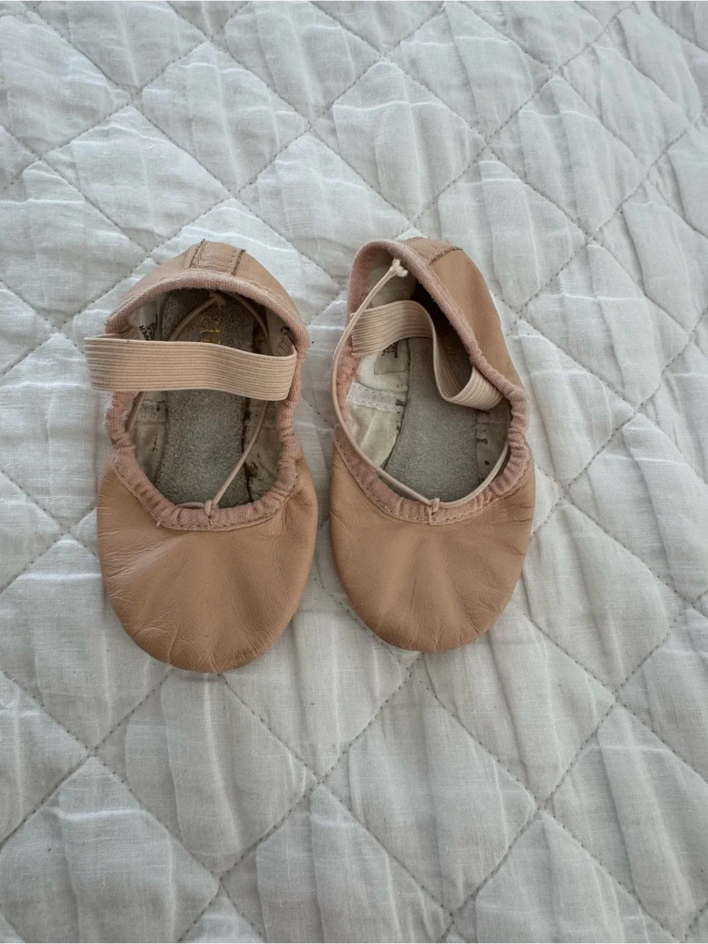 Bloch Kids Ballet Slippers in Tan-Pink